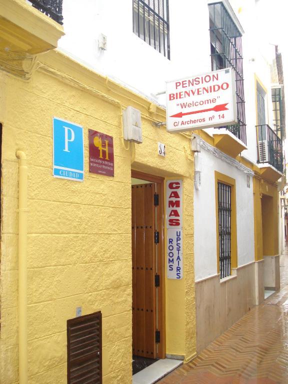 Pension Bienvenido Sevilla Eksteriør bilde